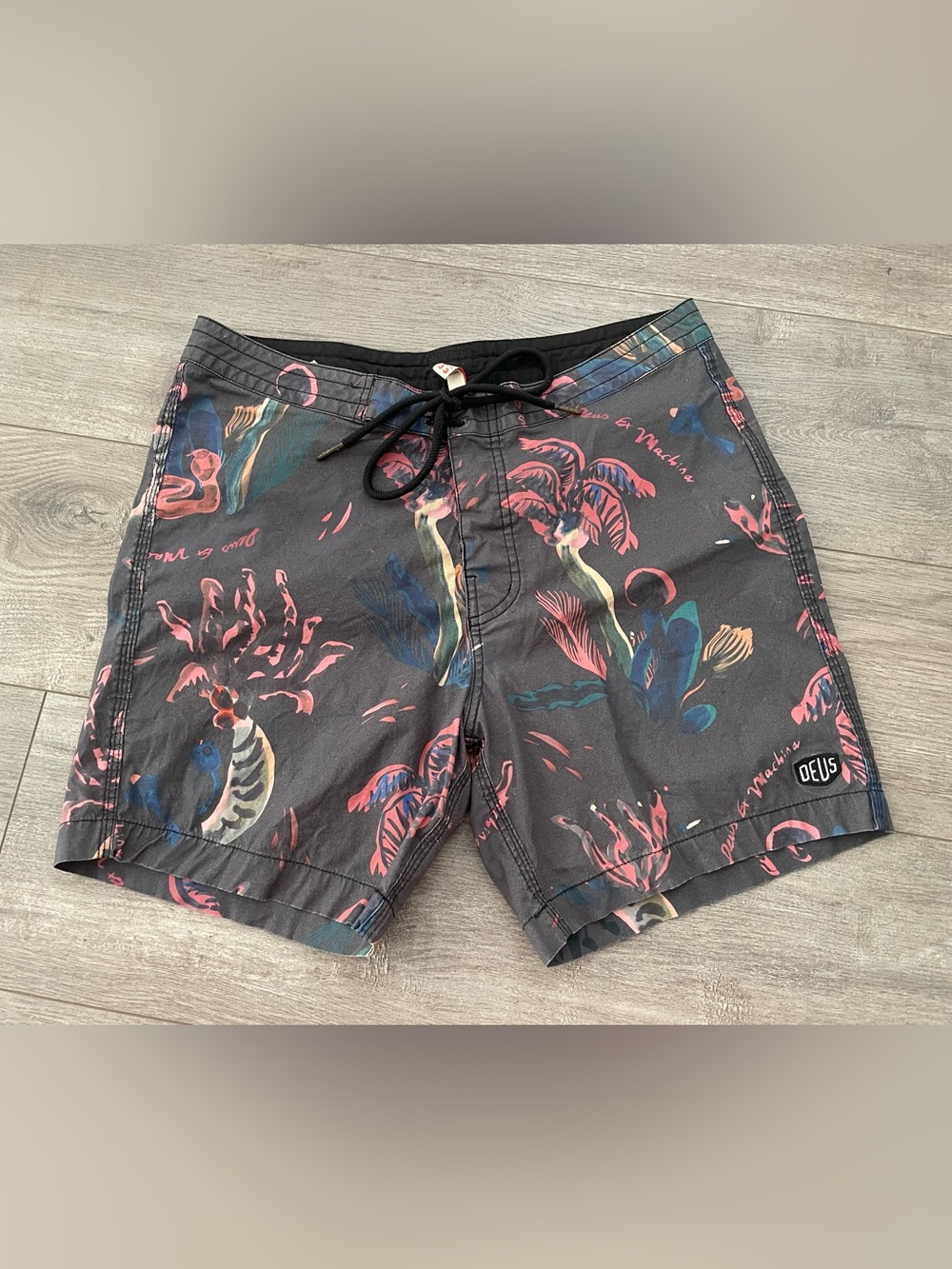 Men's Deus Ex Machina Black Tropical Print Swim Board Shorts